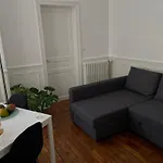 Elegant Parisian Apartment, Marais-bastille