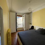 Elegant Parisian Apartment, Marais-bastille *